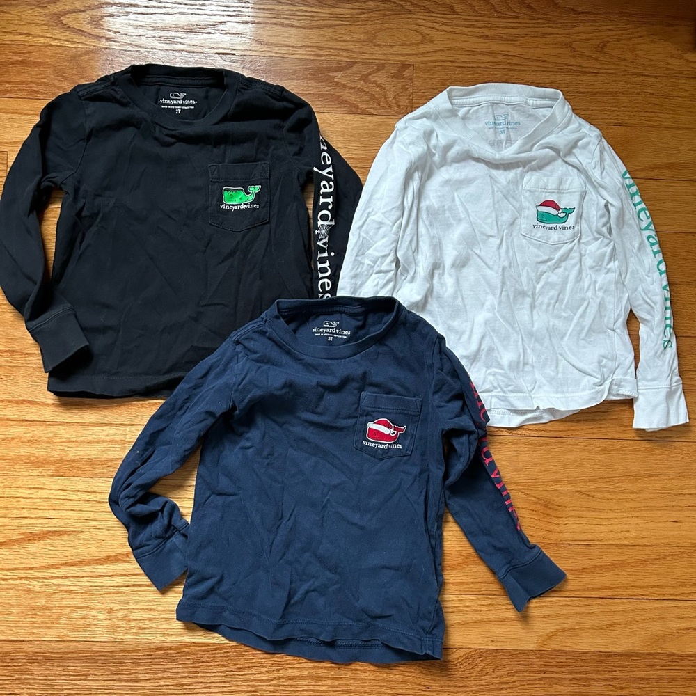 Lot of 3 2T/3T holiday Vineyard Vines Tees